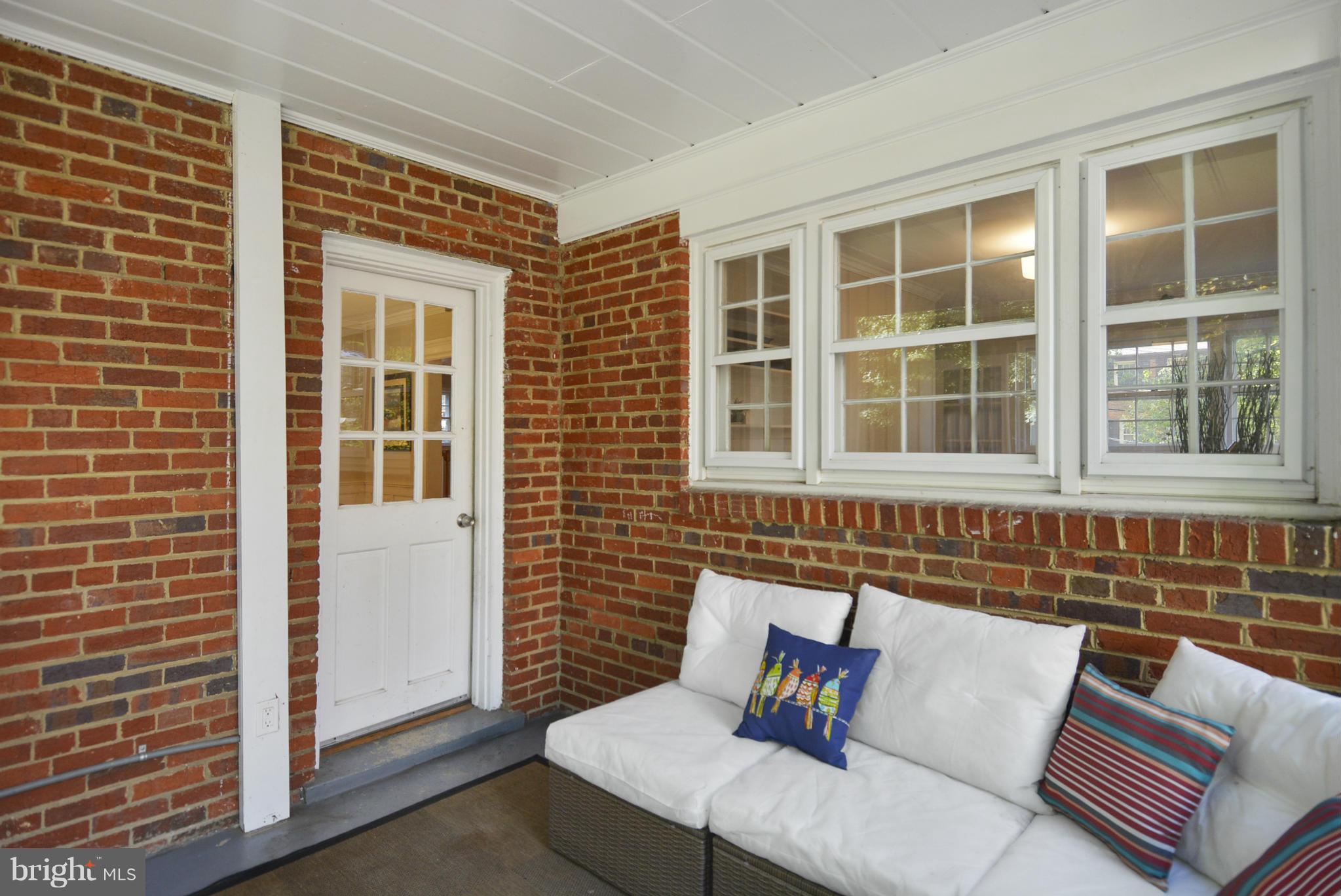 404 Mansfield Road Silver Spring, MD 20910 - Photo 13 of 30 Exterior (General)