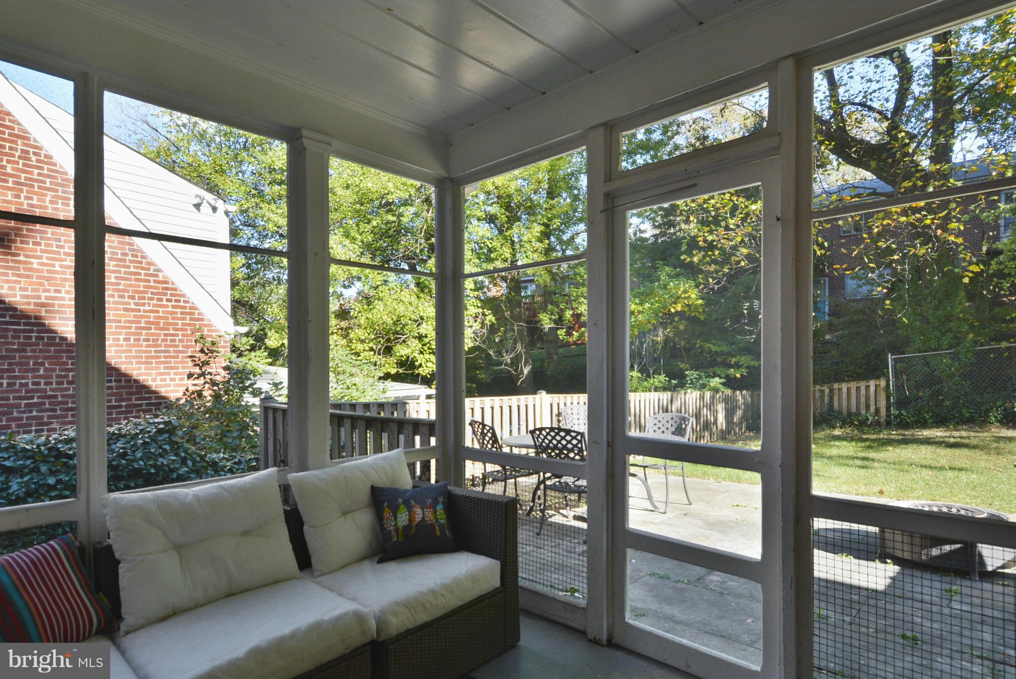 404 Mansfield Road Silver Spring, MD 20910 - Photo 16 of 30 Exterior (General)