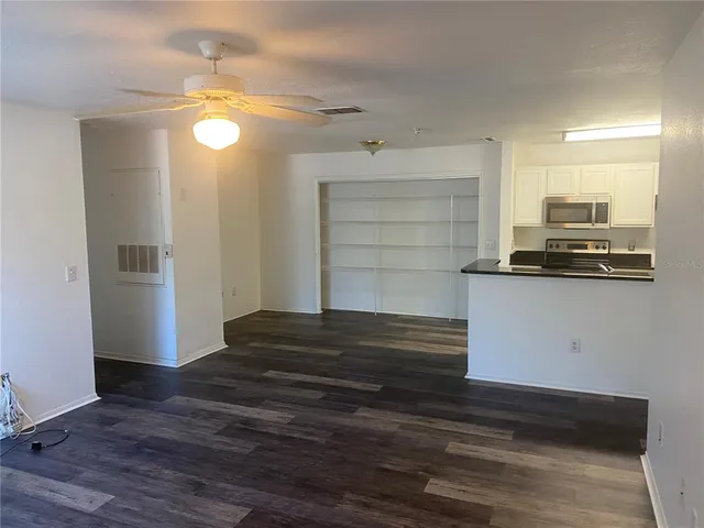 $240,000 | 4850 51st Street West, Unit 6101, Bradenton, FL 34210