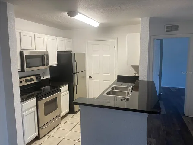 $240,000 | 4850 51st Street West, Unit 6101, Bradenton, FL 34210