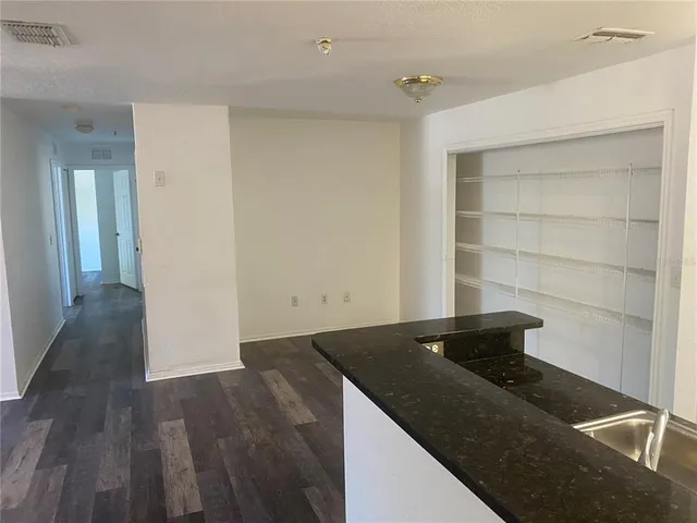 $240,000 | 4850 51st Street West, Unit 6101, Bradenton, FL 34210