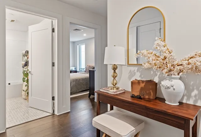$1,205,000 | 14 West Broadway, Unit 307, Boston, MA 02127