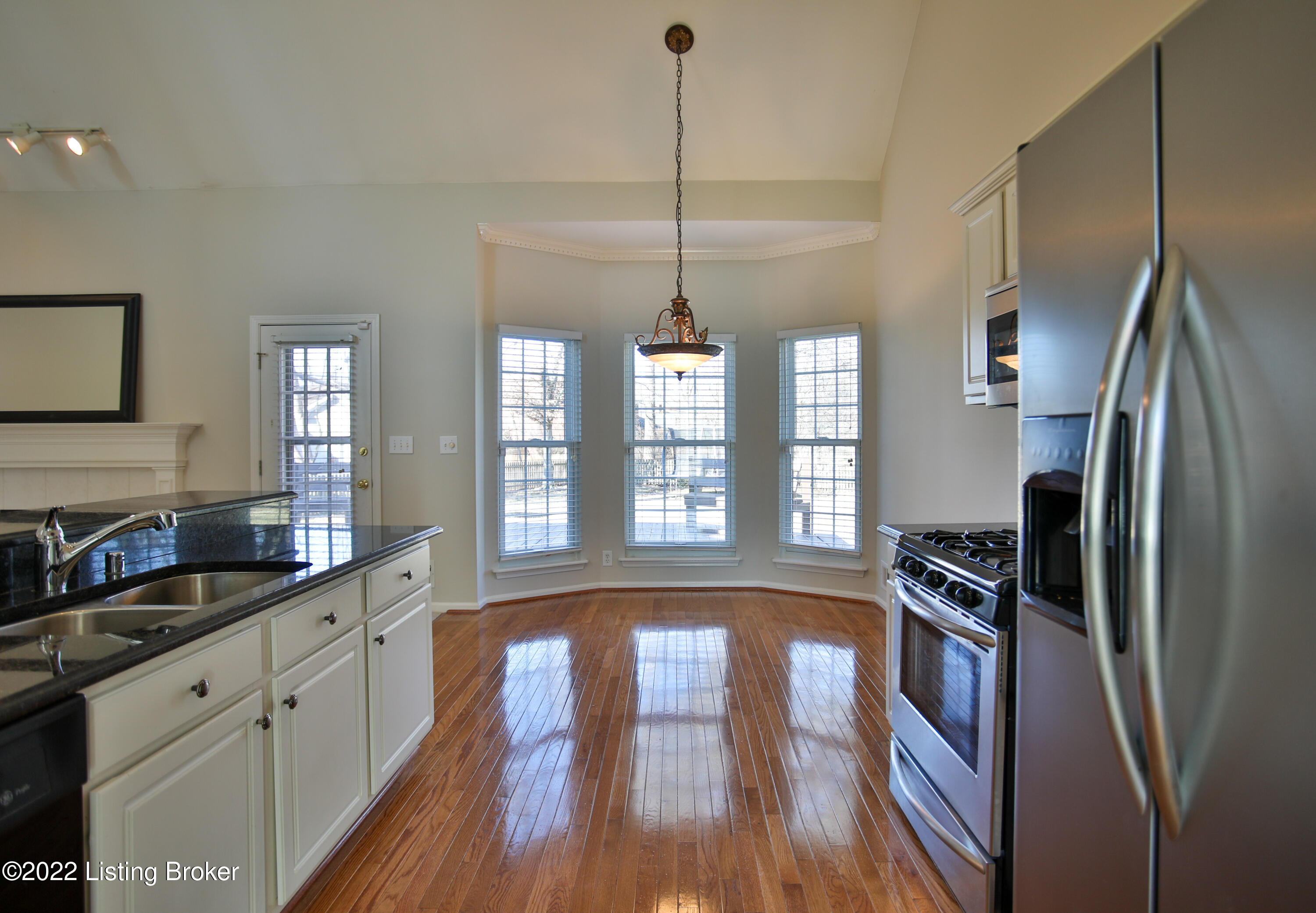 edgewaterkitchen