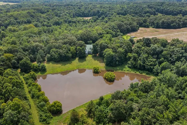 $1,200,000 | 3890 Ames Road, Hickory Valley, TN 38042