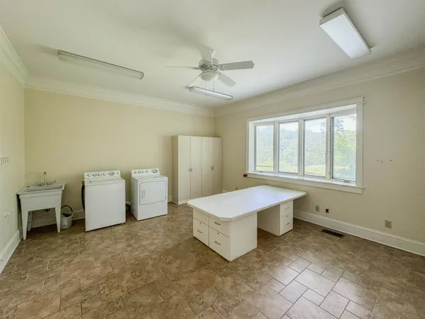 $1,200,000 | 3890 Ames Road, Hickory Valley, TN 38042