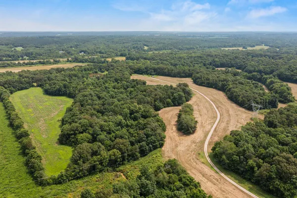 $1,200,000 | 3890 Ames Road, Hickory Valley, TN 38042