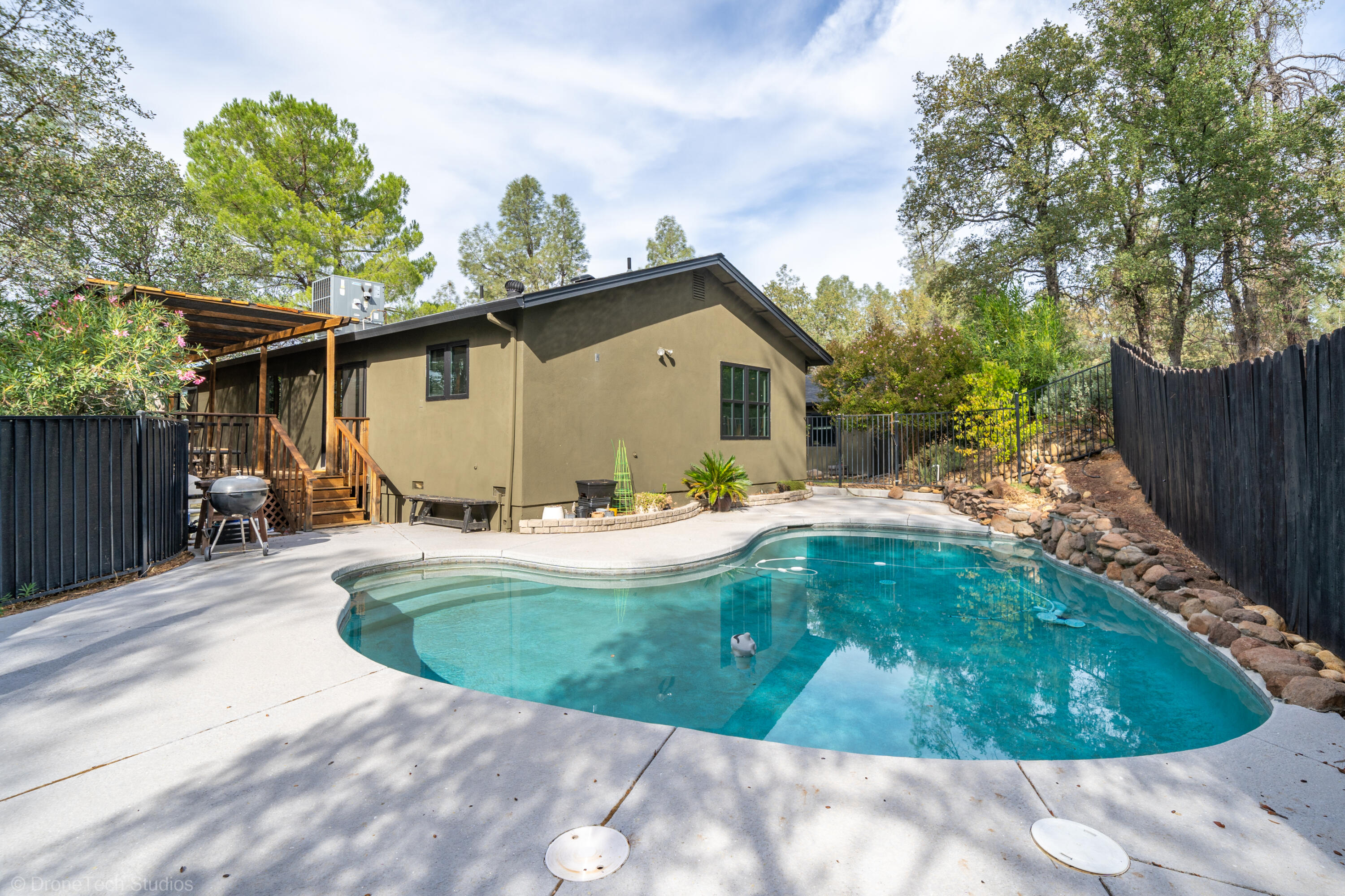 20042 Old Alturas Road Redding, CA 96003 - Photo 45 of 54 20042 Old Alturas Rd-49