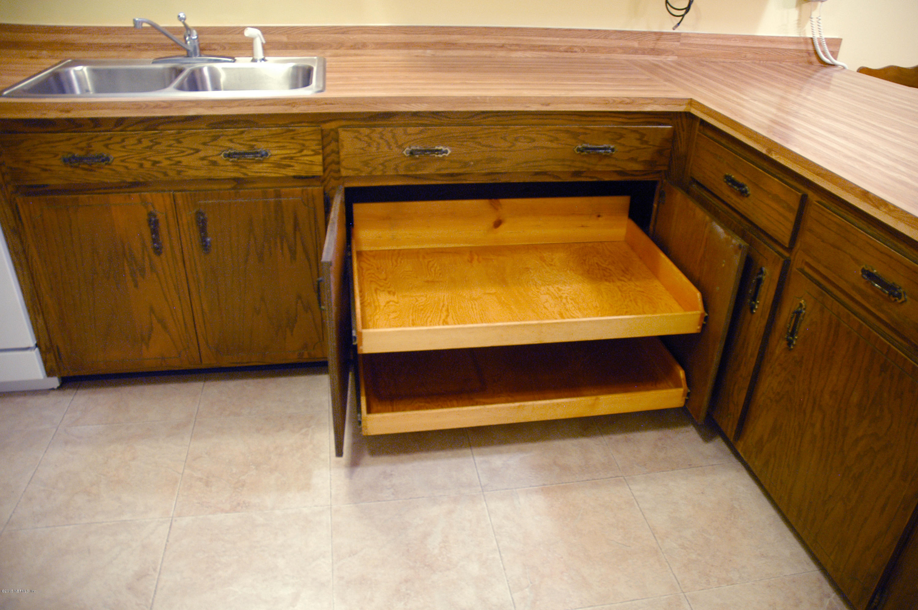 2718 Ruby Hilliard, FL 32046 - Photo 23 of 33 Kitchen 13