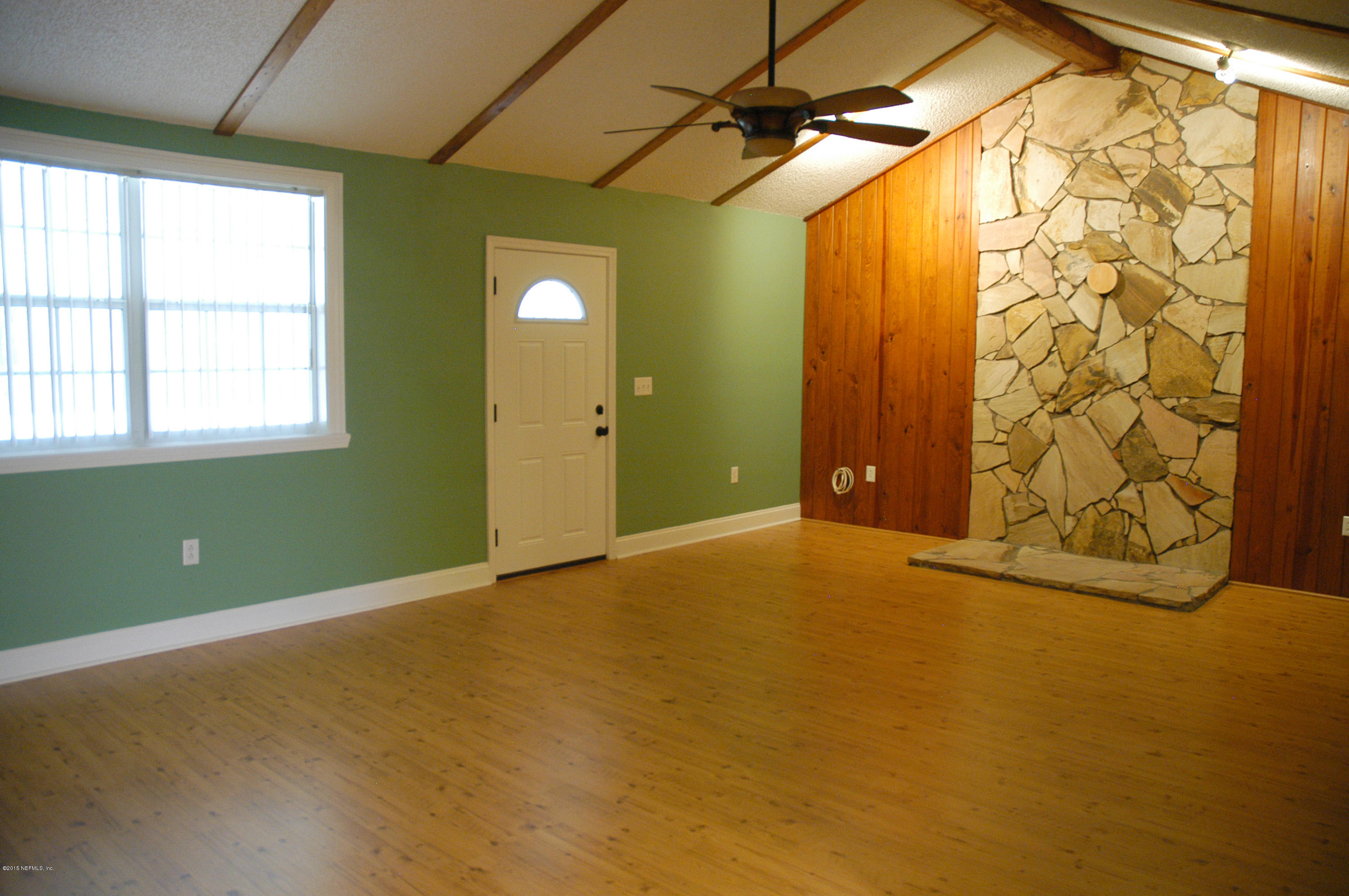2718 Ruby Hilliard, FL 32046 - Photo 6 of 33 Living Room 02