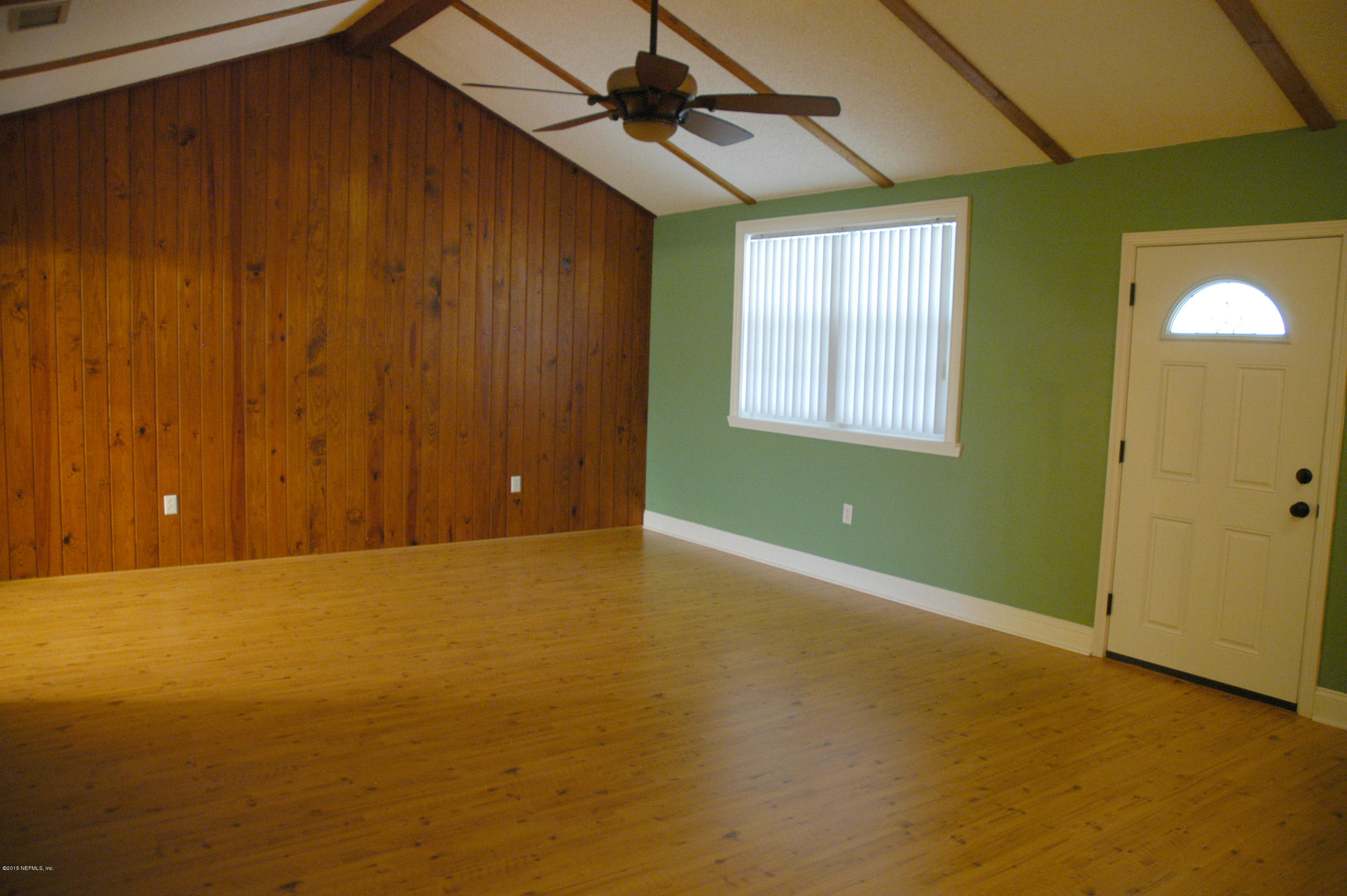 2718 Ruby Hilliard, FL 32046 - Photo 7 of 33 Living Room 05
