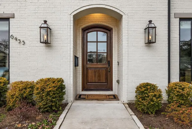 a view of front door of house