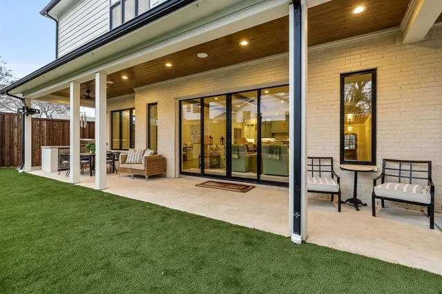a view of an interior of the house
