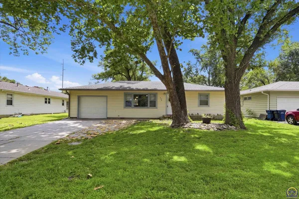 $159,000 | 604 South 4th Street, Osage City, KS 66523