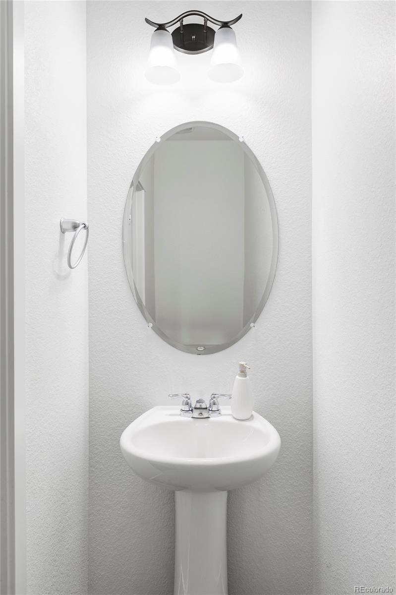 226 Racer Street Bennett, CO 80102 - Photo 11 of 25 Gallery Image 11