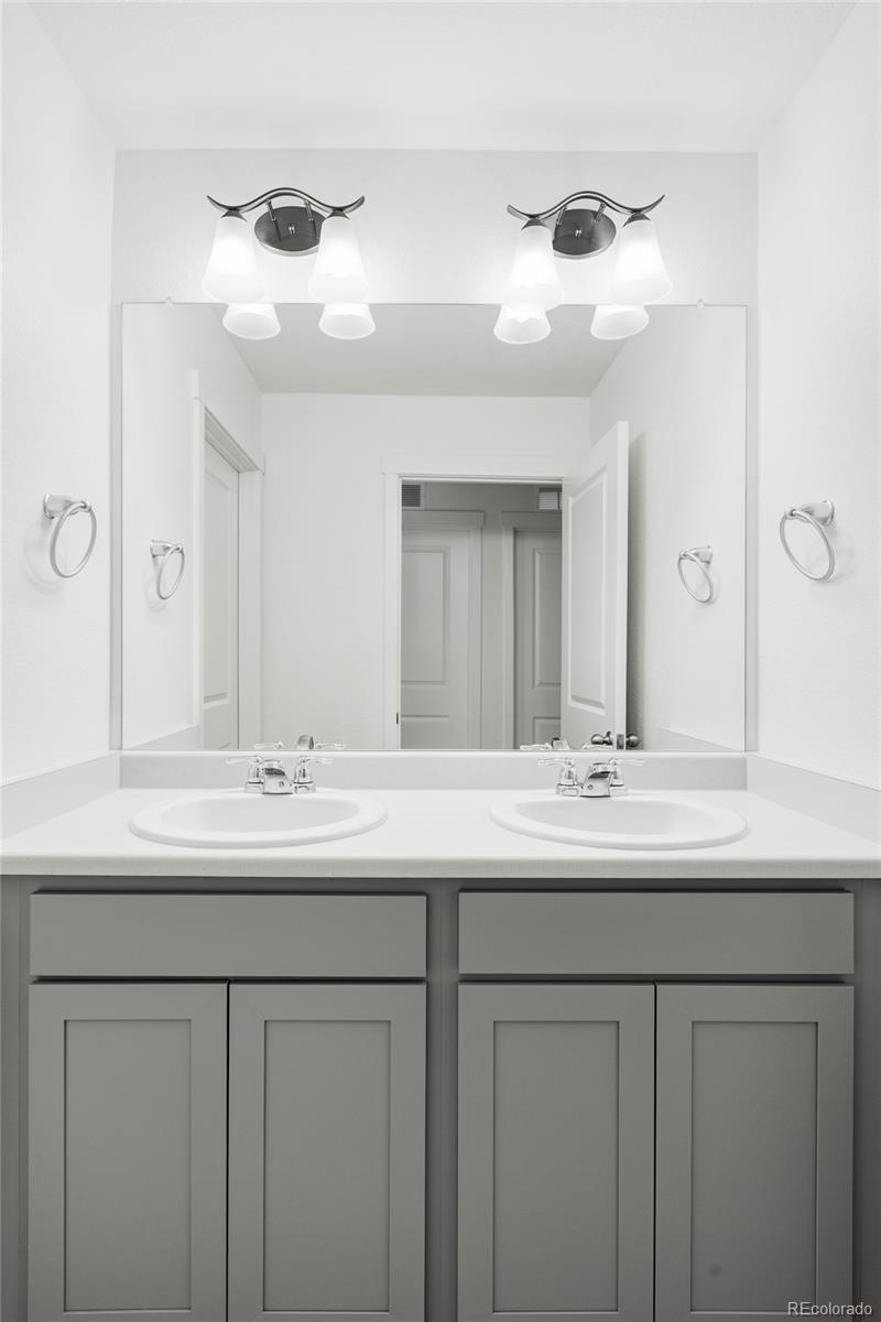 226 Racer Street Bennett, CO 80102 - Photo 17 of 25 Gallery Image 17