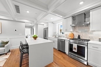 42 Bow Street, Unit 5 Somerville, MA 02143 - Photo 11 of 34