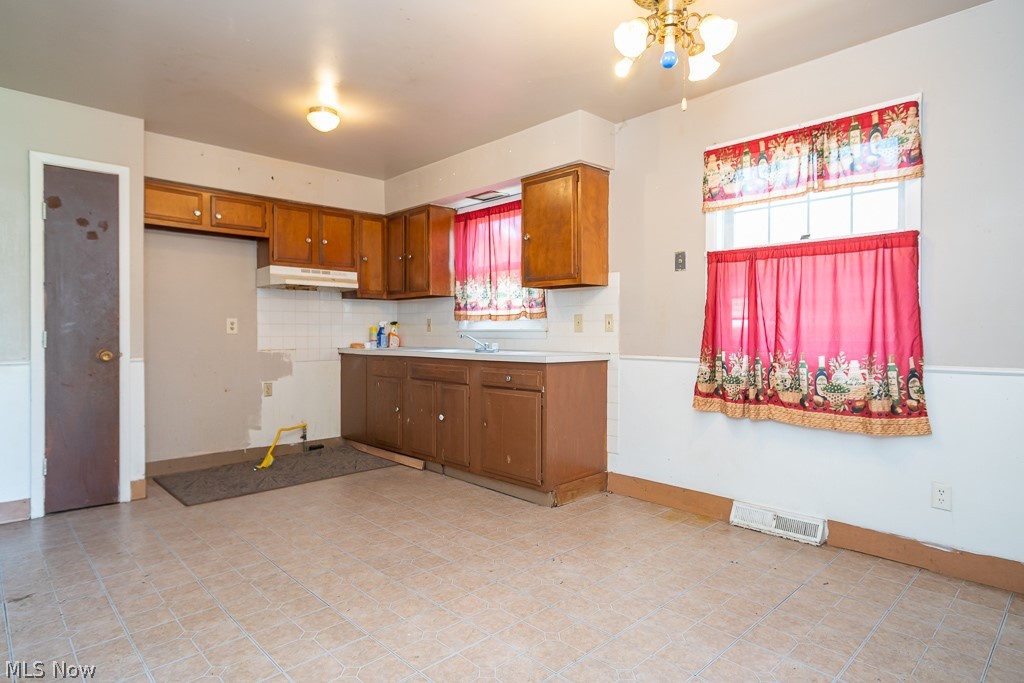 5792 Turney Road Garfield Heights, OH 44125 - Photo 7 of 35