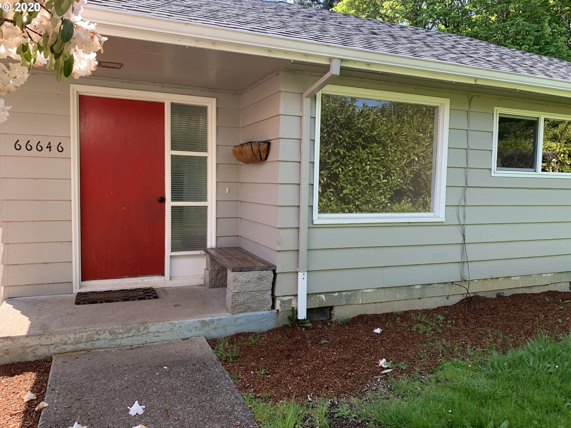 66646 Quail Road North Bend, OR 97459 - Photo 2 of 31