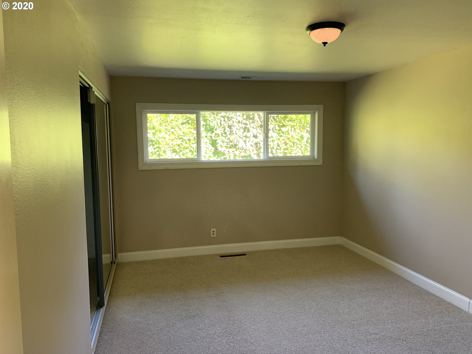 66646 Quail Road North Bend, OR 97459 - Photo 7 of 31