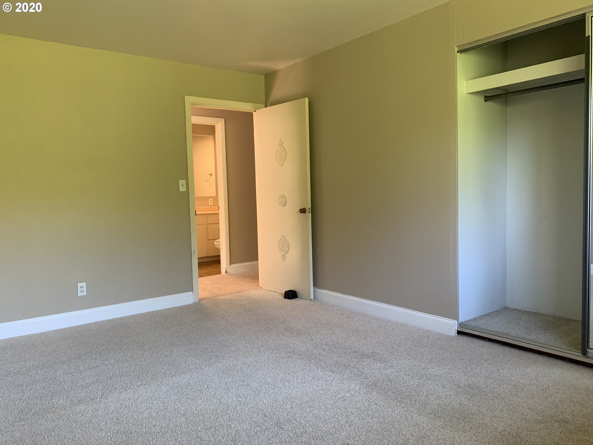 66646 Quail Road North Bend, OR 97459 - Photo 8 of 31