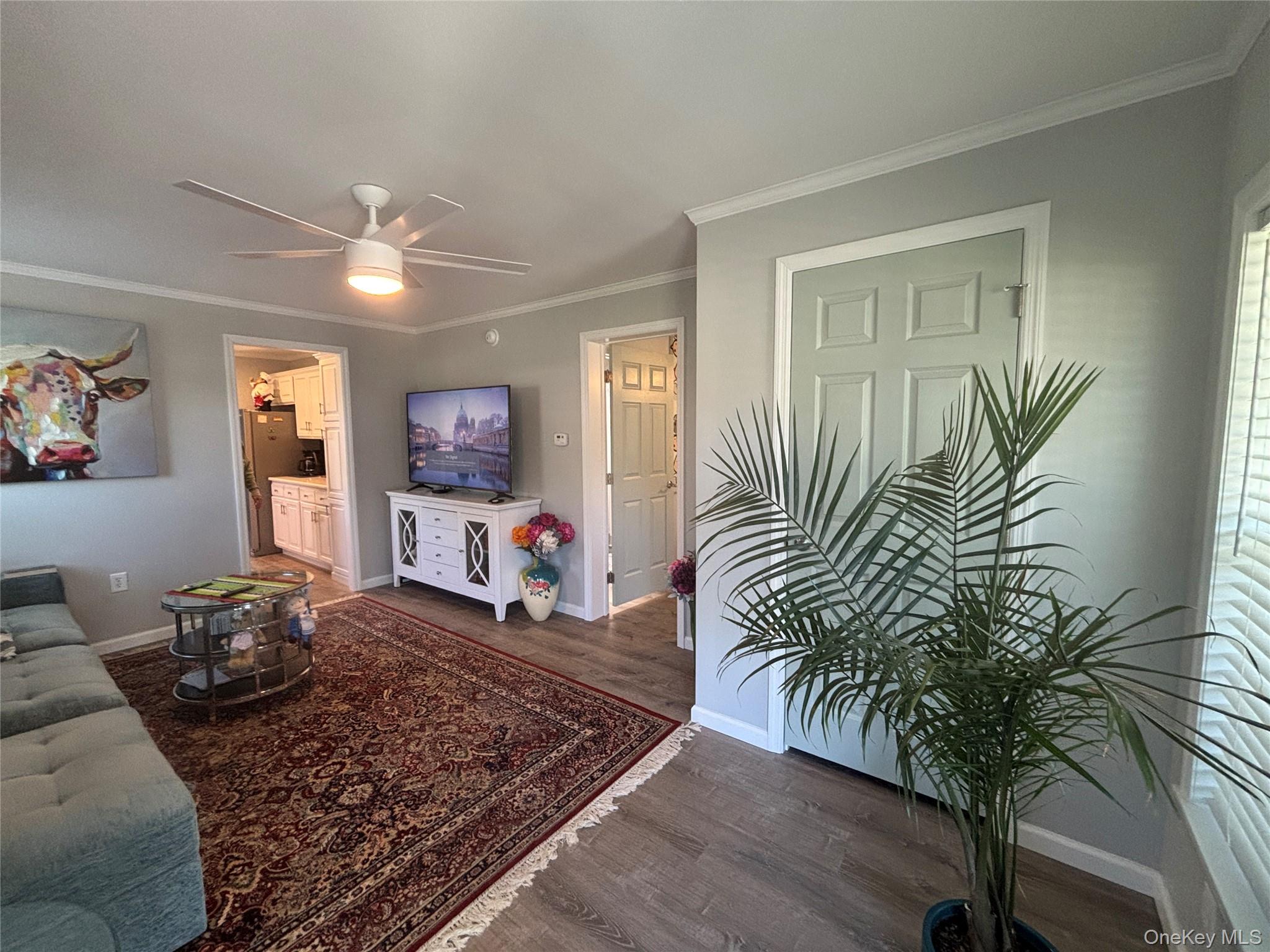 1661 Old Country Road, Unit 351B Riverhead, NY 11901 - Photo 7 of 39