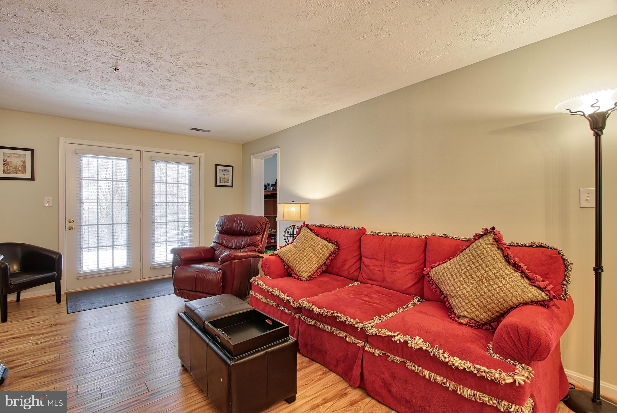 752 Kennington Road, Unit 752 Reisterstown, MD 21136 - Photo 5 of 25 Living Room