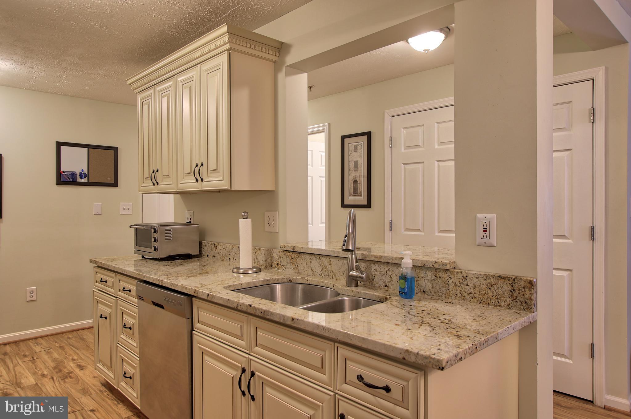 752 Kennington Road, Unit 752 Reisterstown, MD 21136 - Photo 8 of 25 Kitchen