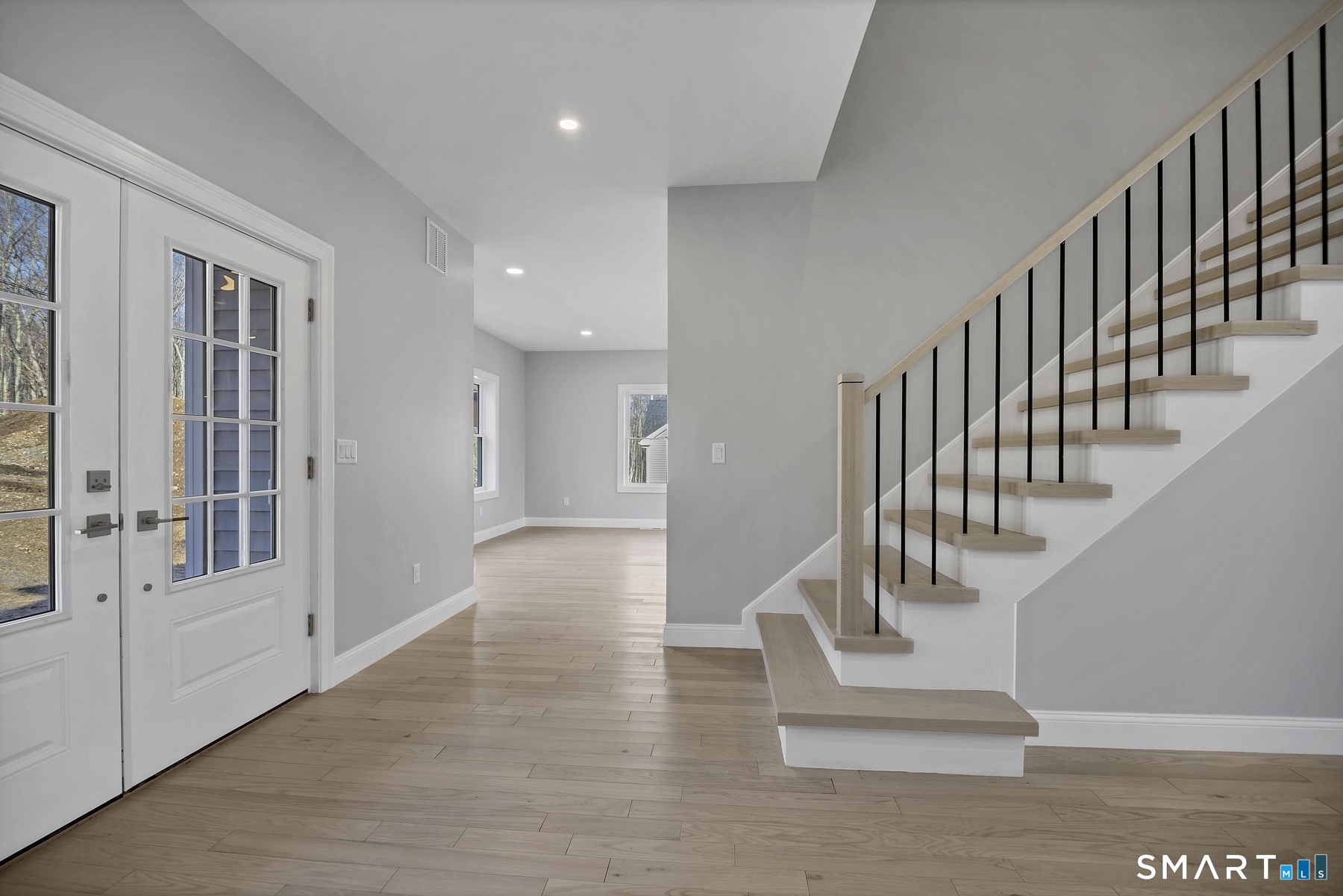 123 Scott Road East Lyme, CT 06333 - Photo 7 of 40