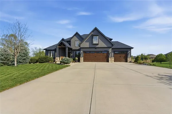 $985,000 | 12602 Northeast 117th Street, Kearney, MO 64060