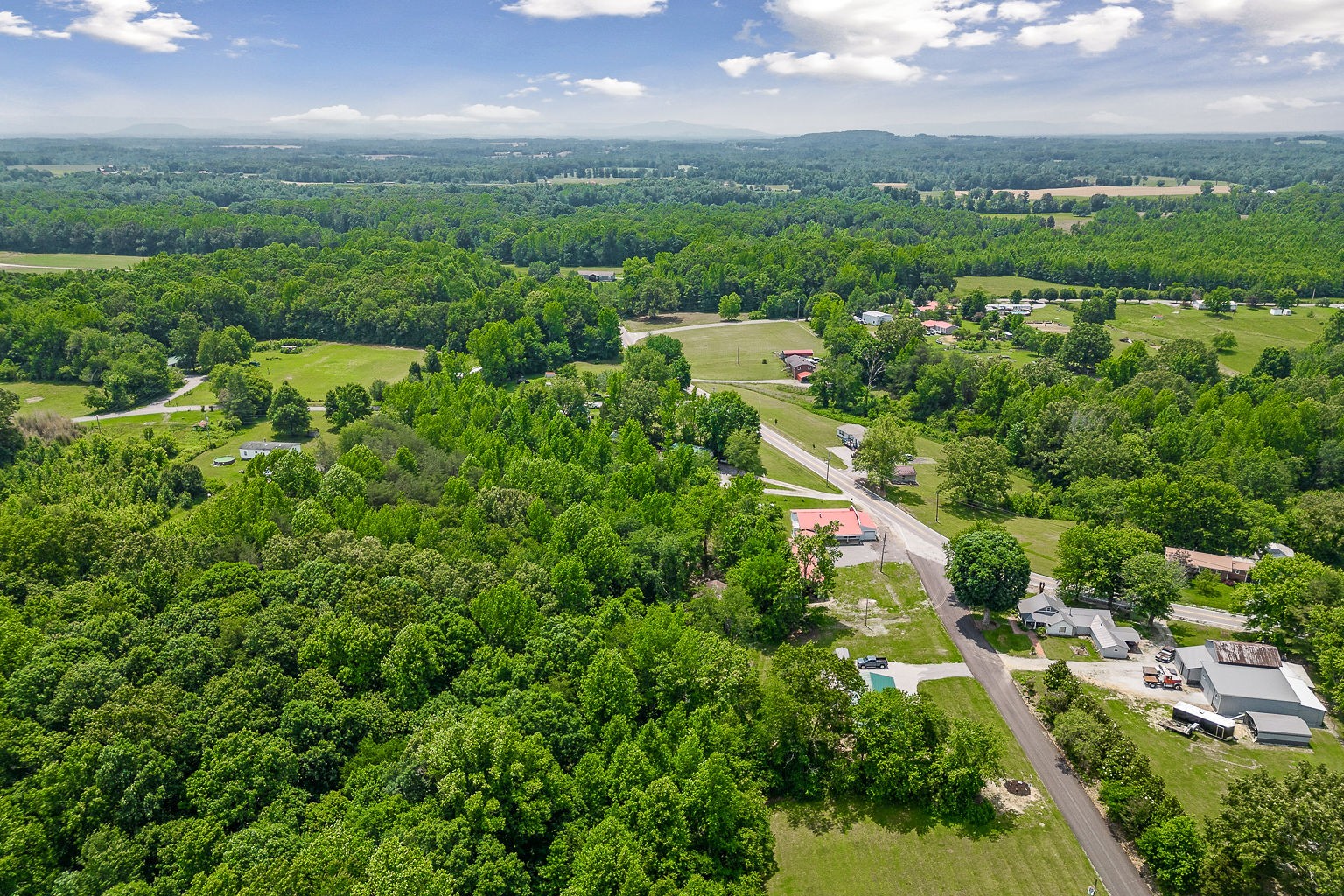 8627 Antioch Road Smithville, TN 37166 - Photo 12 of 60 Gallery Image 12