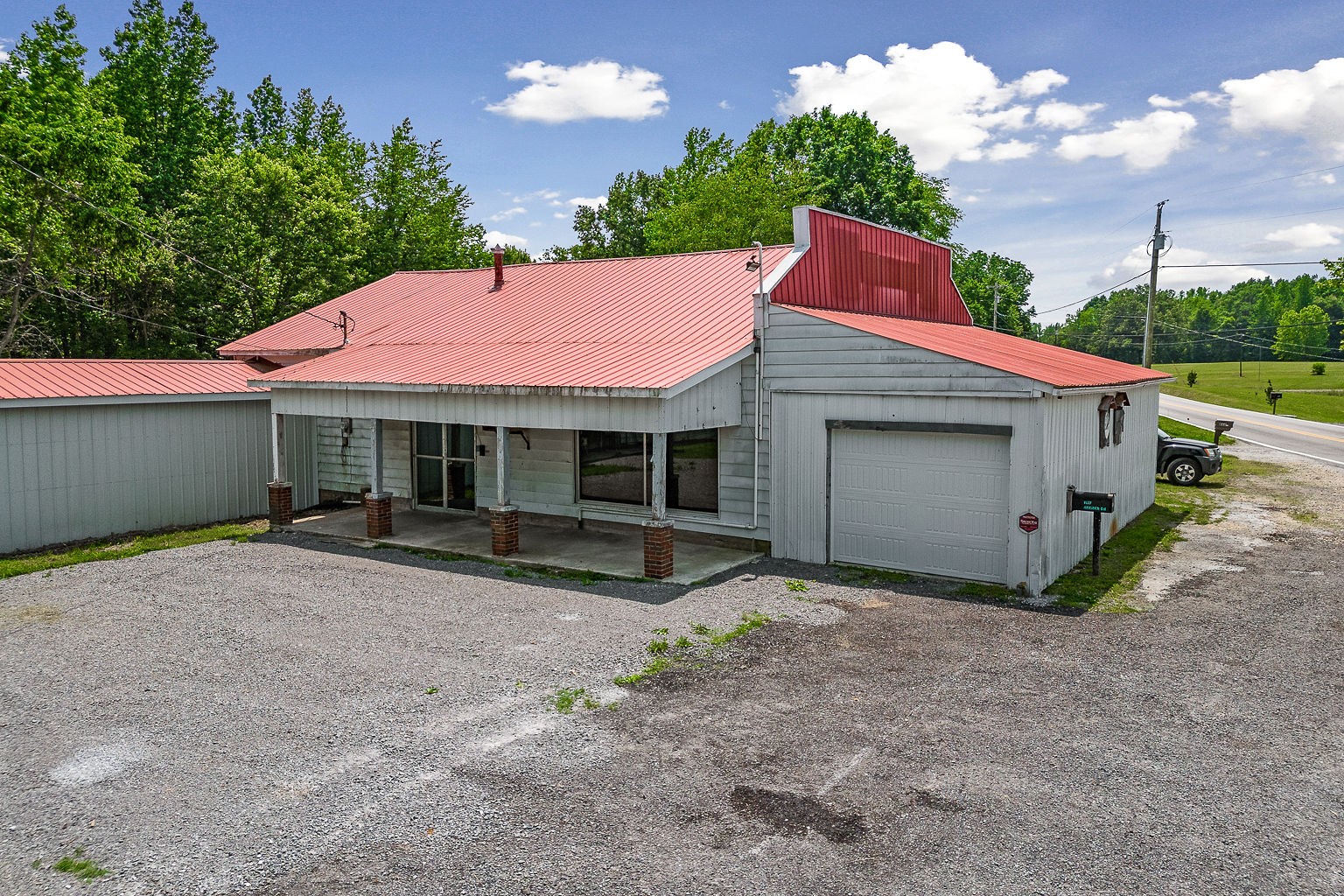 8627 Antioch Road Smithville, TN 37166 - Photo 4 of 60 Gallery Image 4