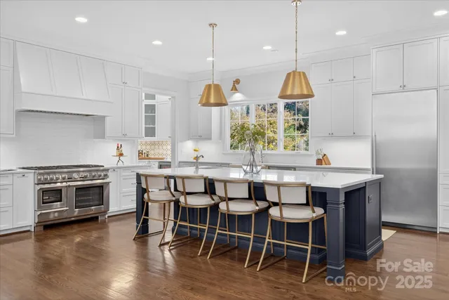 $2,500,000 | 4110 Tangle Drive, Charlotte, NC 28211