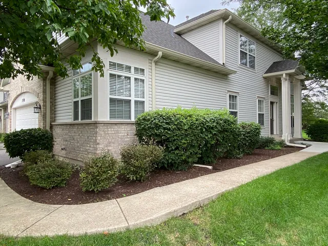 $379,500 | 11900 Winterberry Lane, Plainfield, IL 60585