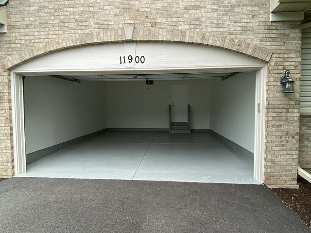 $379,500 | 11900 Winterberry Lane, Plainfield, IL 60585