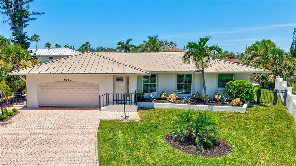 6962 Belgrave Dr Sarasota FL - Origin.webp
