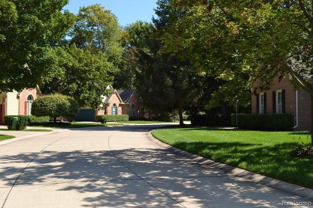1034 Bluebird Drive, Unit 34 Rochester, MI 48307 - Photo 26 of 26 Pretty Street View