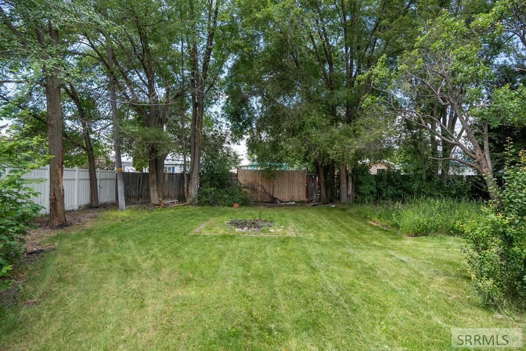 202 West 3rd South Sugar City, ID 83448 - Photo 13 of 52
