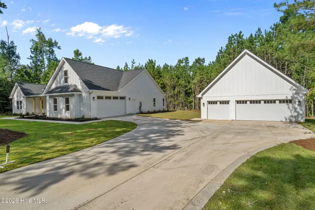 $773,500 | 2655 Us 1 Highway, Vass, NC 28394