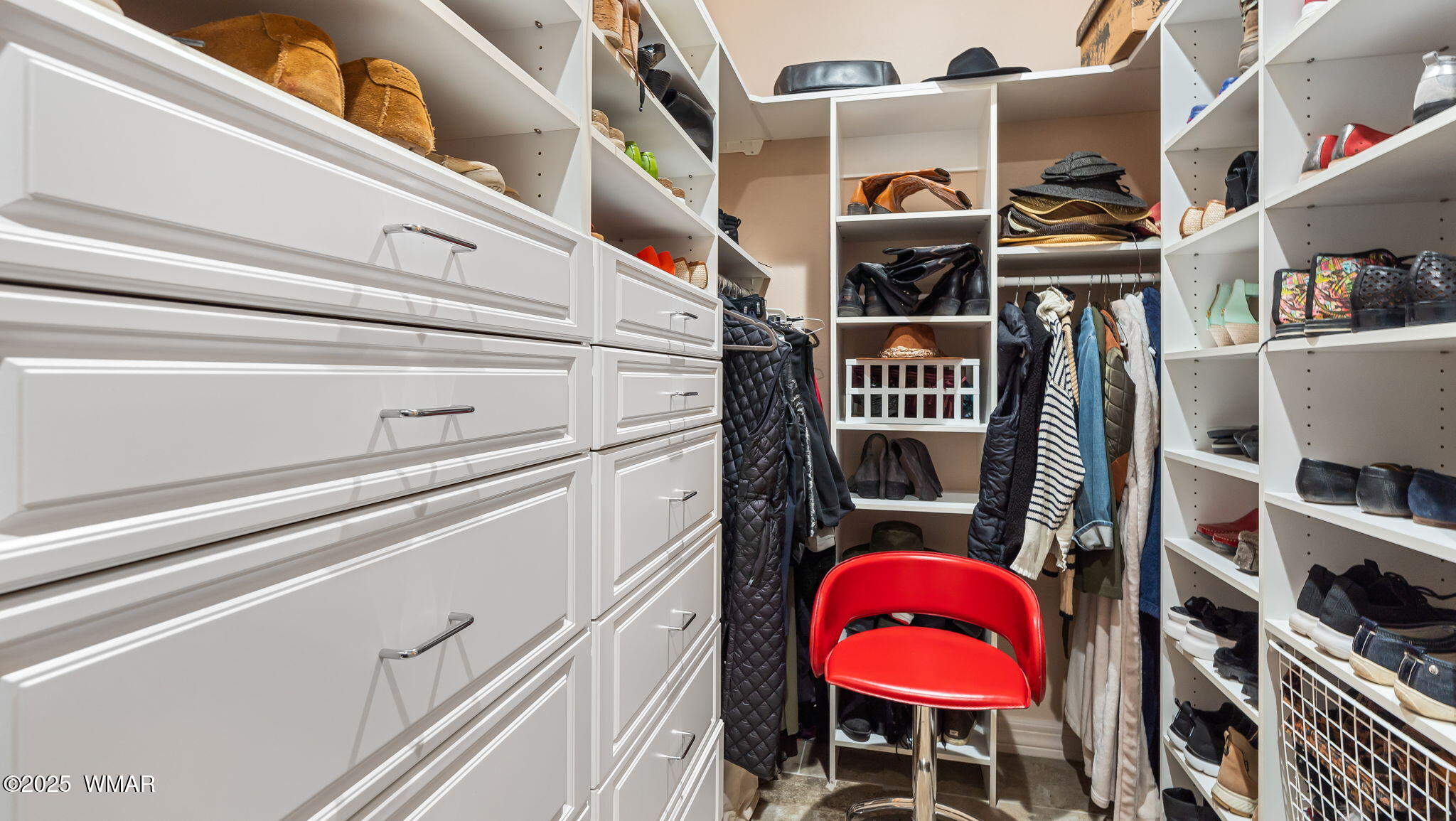 1994 Pine Lake Road Pinetop, AZ 85935 - Photo 29 of 67 Custom Closet