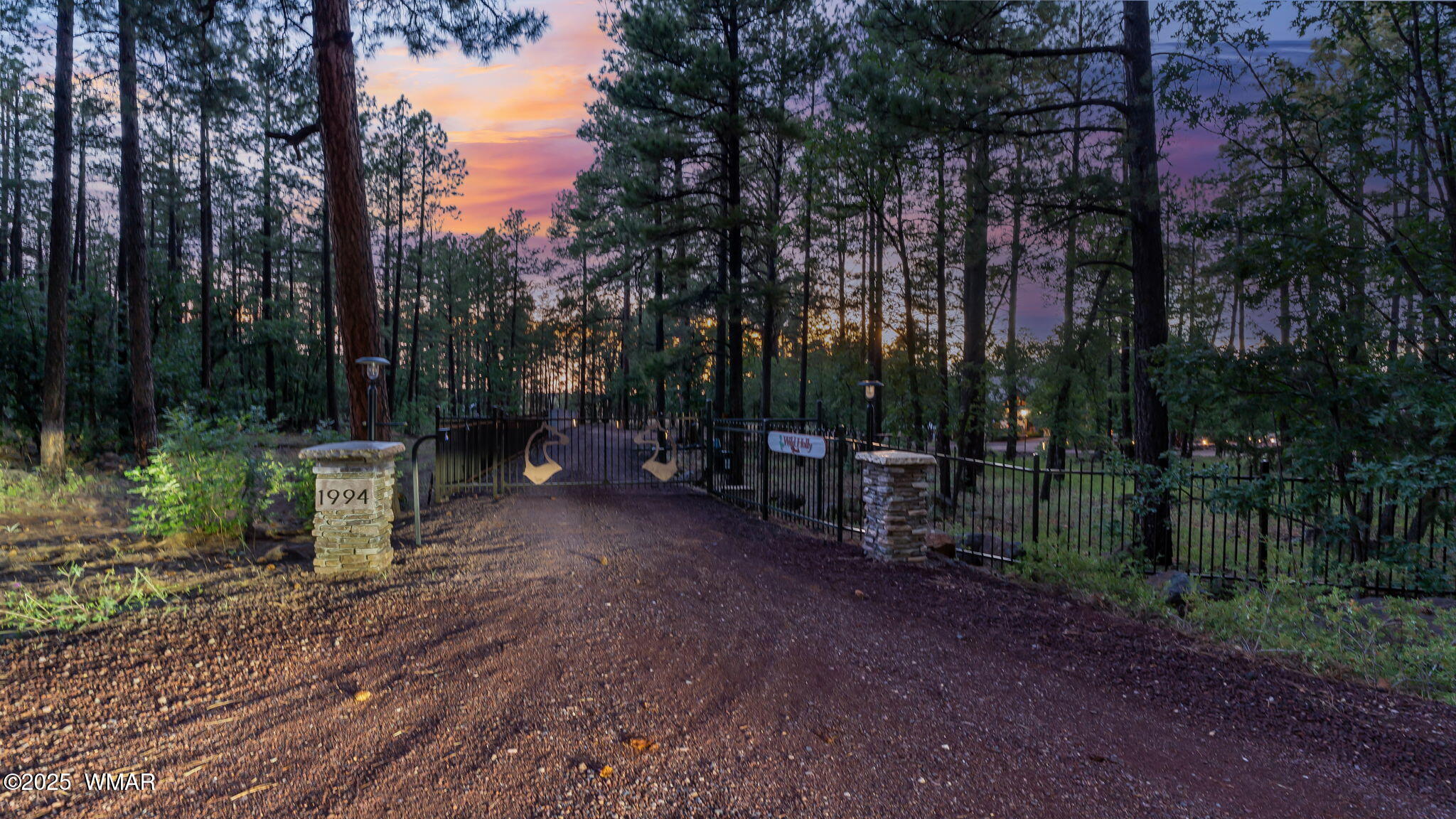 1994 Pine Lake Road Pinetop, AZ 85935 - Photo 60 of 67 Front drive