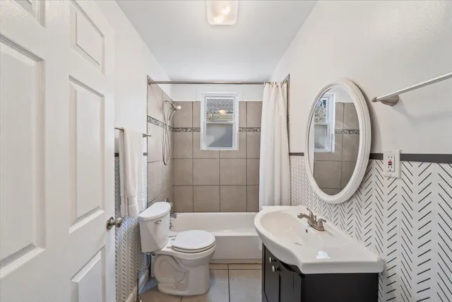 $325,000 | 2046 Courtland Place, Memphis, TN 38104