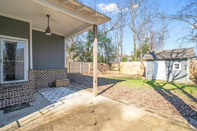 $325,000 | 2046 Courtland Place, Memphis, TN 38104