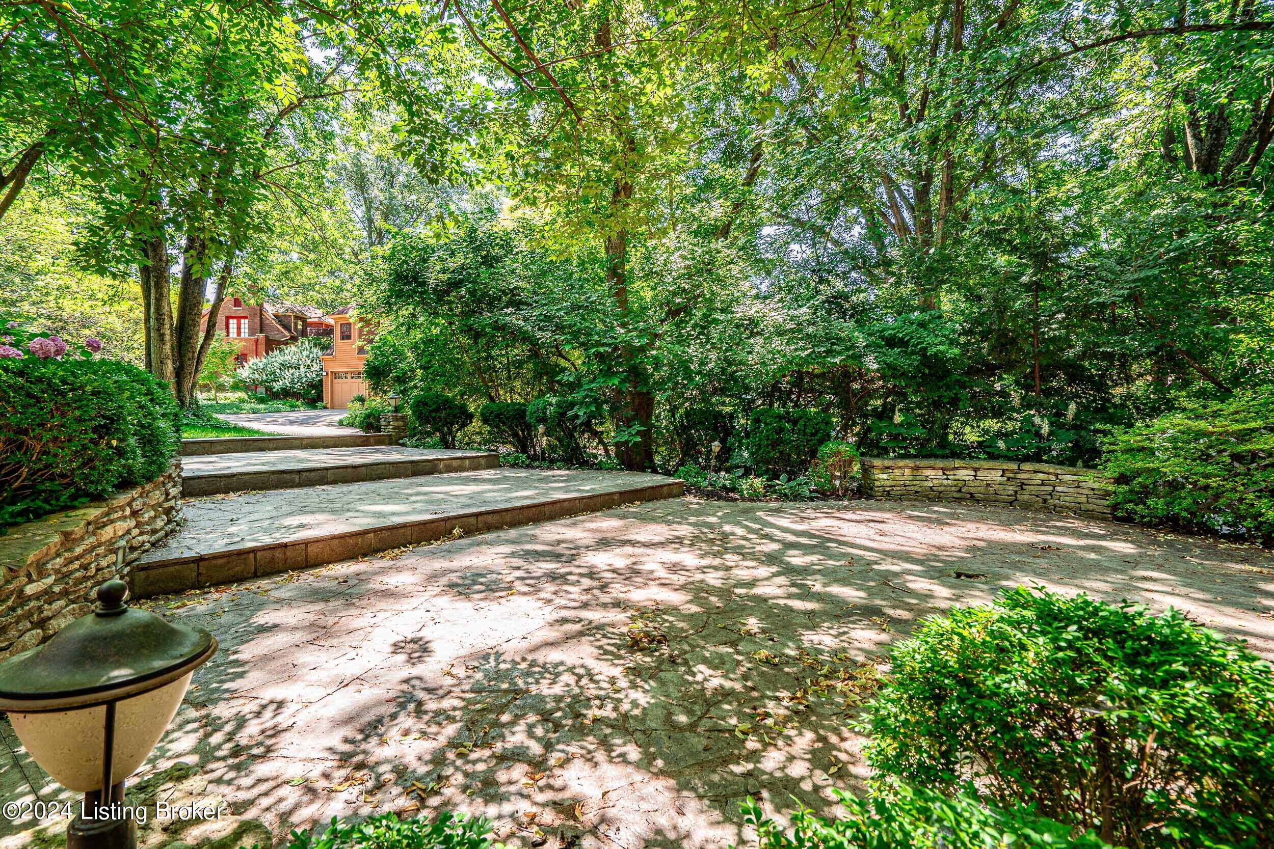 577 Upland Road Louisville, KY 40206 - Photo 45 of 56 577 Upland Rd-7