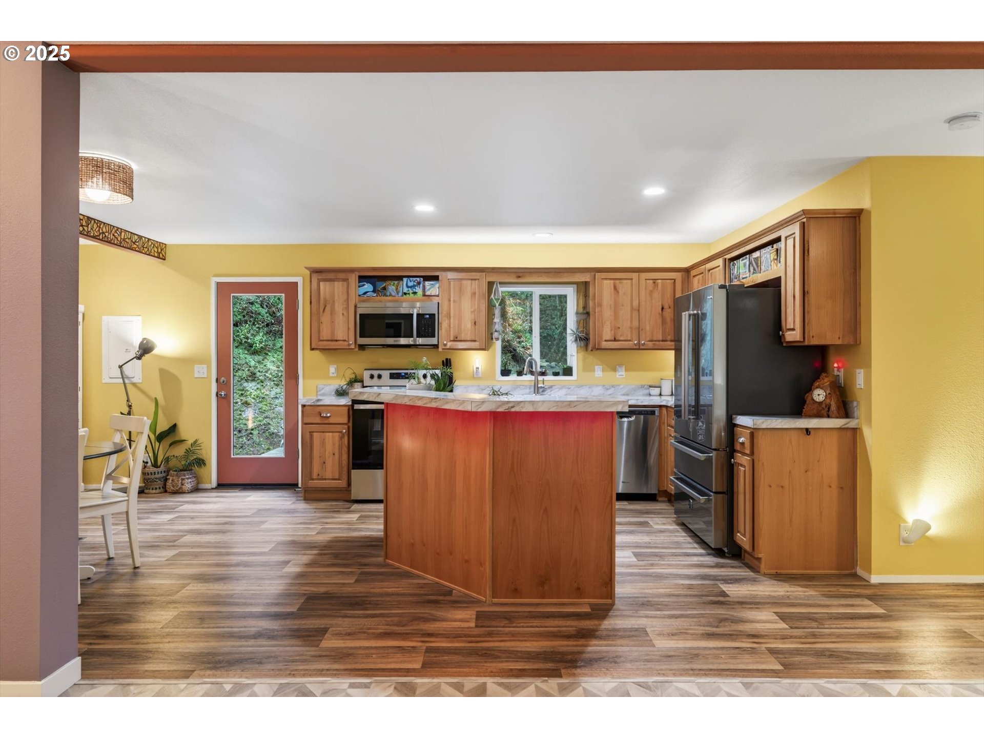 52604 East Sylvan Drive Sandy, OR 97055 - Photo 9 of 39