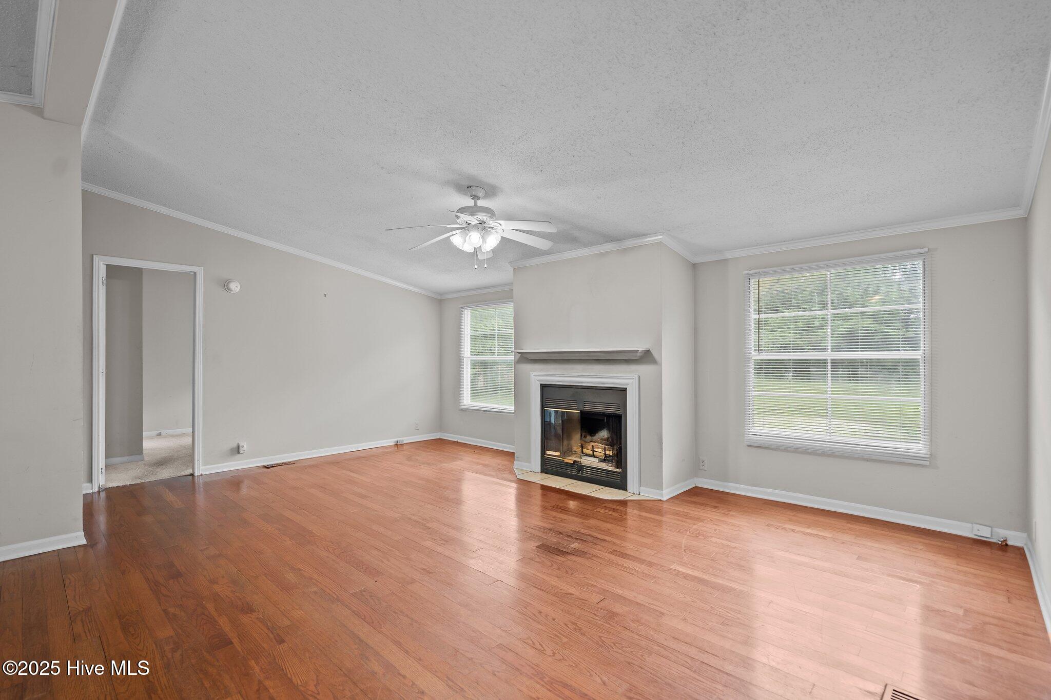 7586 Old River Road Burgaw, NC 28425 - Photo 10 of 48 33-web-or-mls-DSC04535