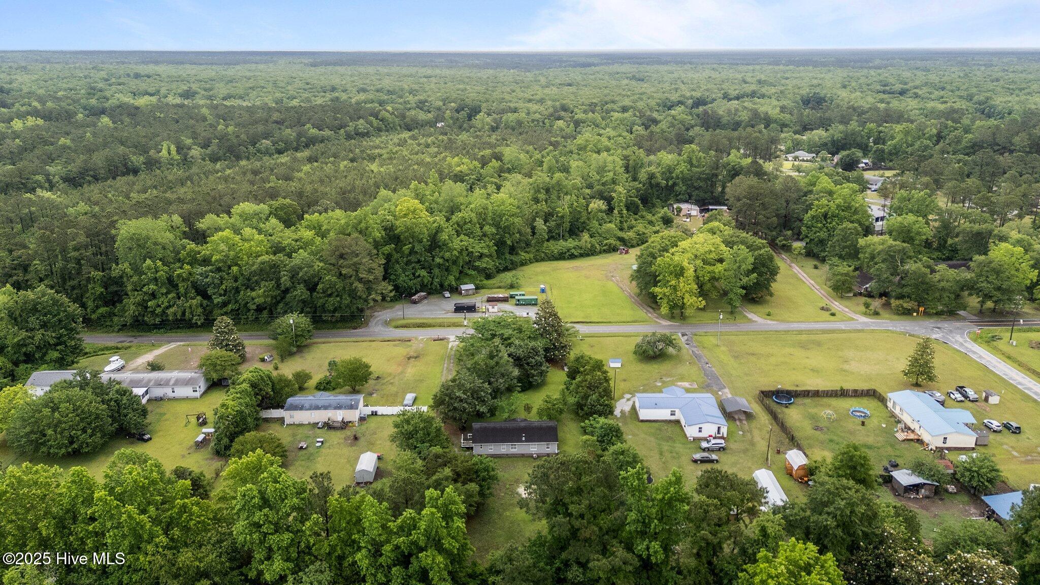 7586 Old River Road Burgaw, NC 28425 - Photo 45 of 48 49-web-or-mls-Photo May 12 2025, 12 36 1