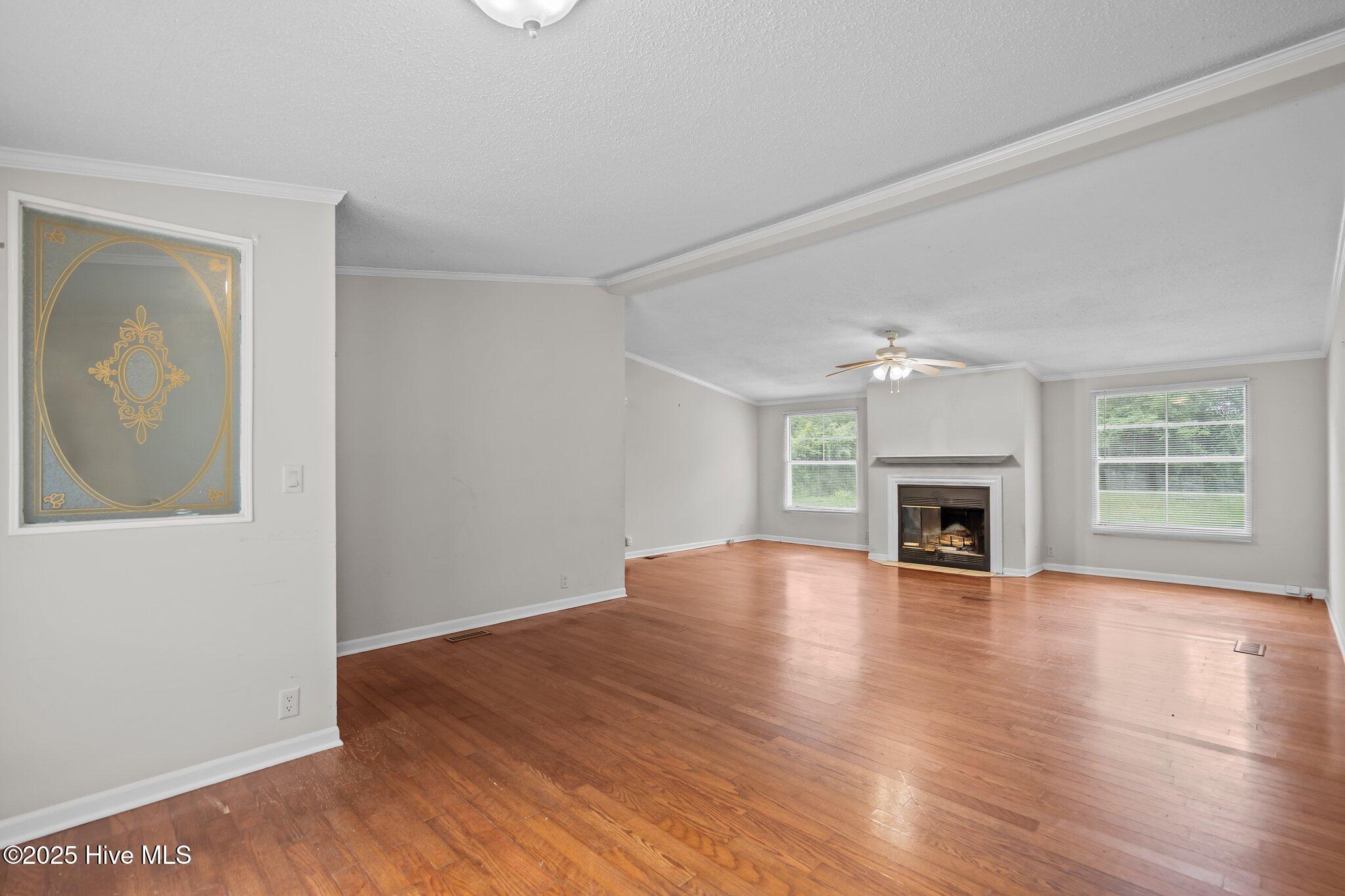 7586 Old River Road Burgaw, NC 28425 - Photo 9 of 48 39-web-or-mls-DSC04553