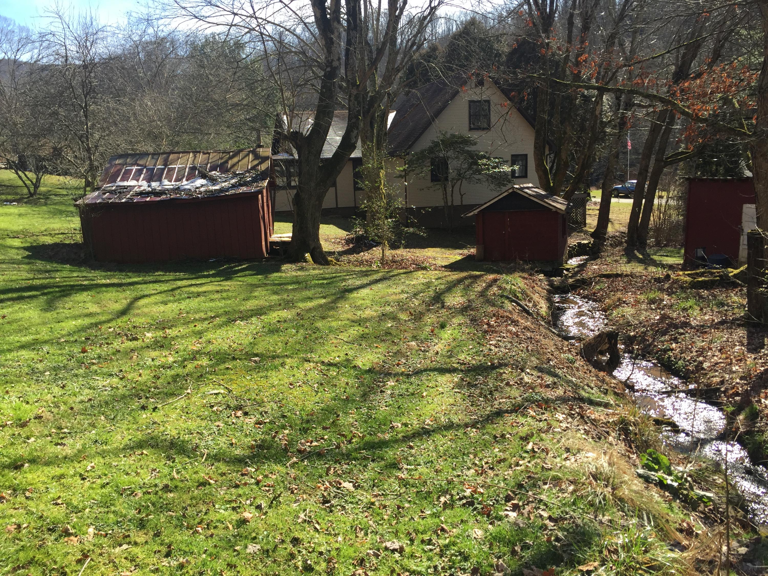 145 Estep Hollow Road Elizabethton, TN 37643 - Photo 8 of 42 145 estep 8