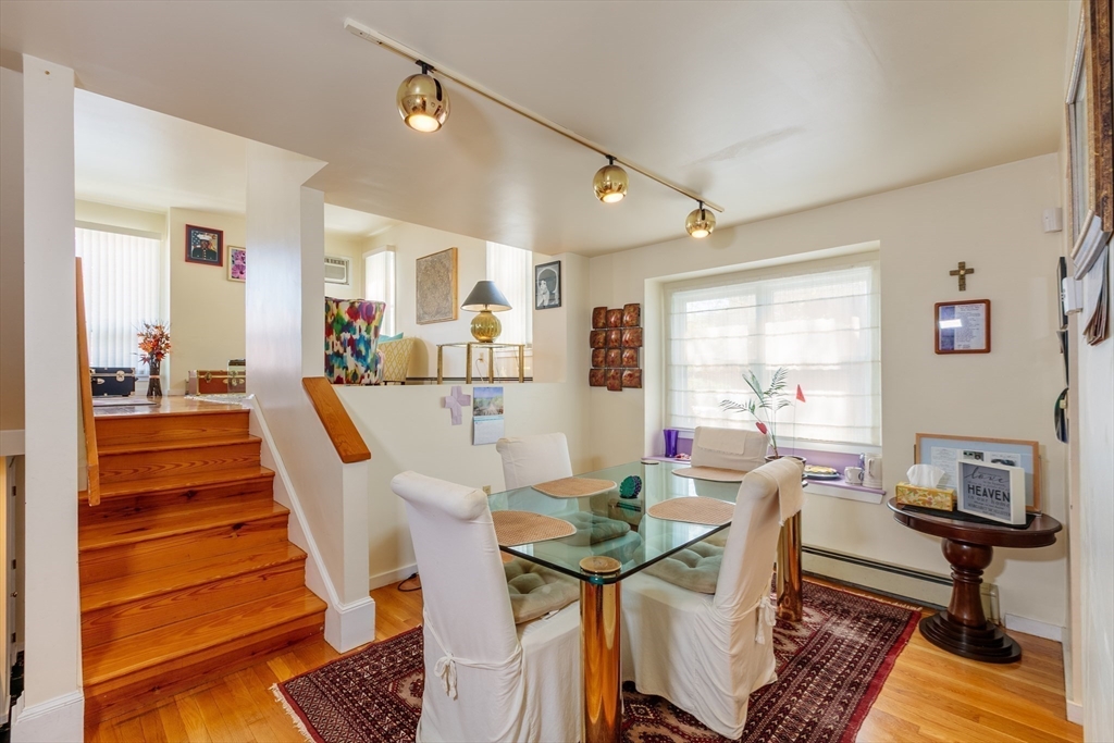 12 Shea Road Cambridge, MA 02140 - Photo 9 of 31