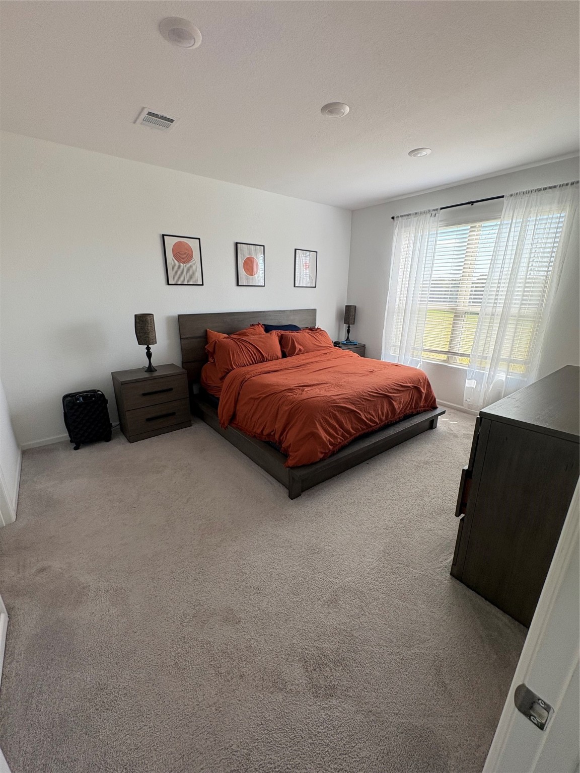 3703 Windy Brook Road Rosenberg, TX 77469 - Photo 11 of 22 a bed room with a bed and a couch